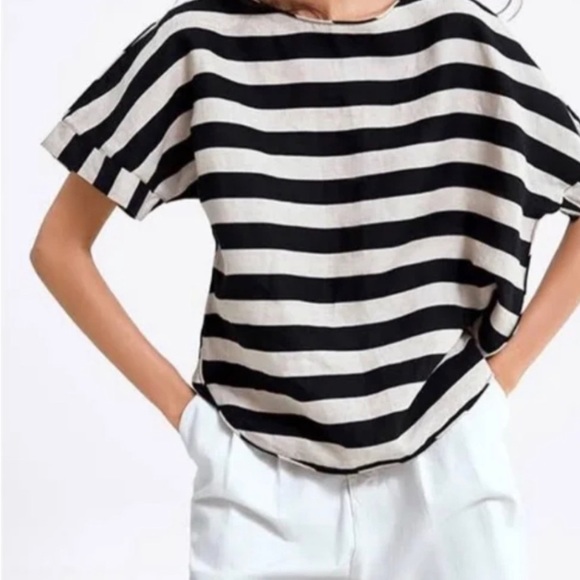 Zara Tops - Zara linen boxy striped top!